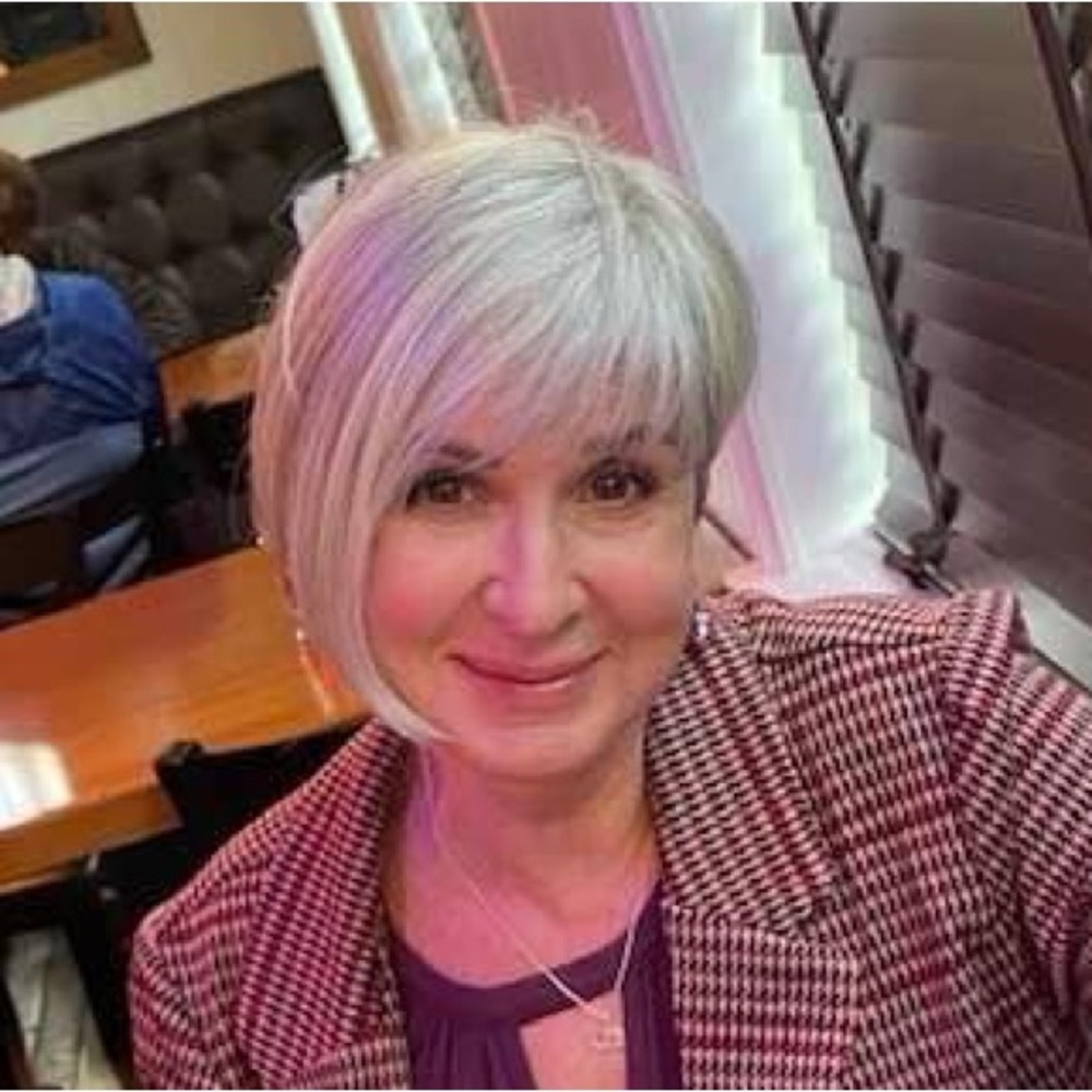 Meet your Posher, Pamela